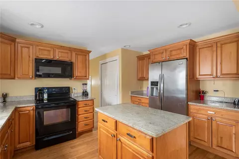 203 Holmes Rd, Warwick, RI 02888 photo 15