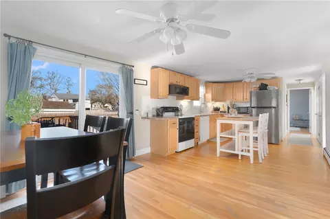 47 Arlee St, Warwick, RI 02889 photo 9