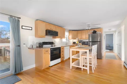47 Arlee St, Warwick, RI 02889 photo 10