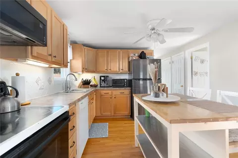 47 Arlee St, Warwick, RI 02889 photo 11