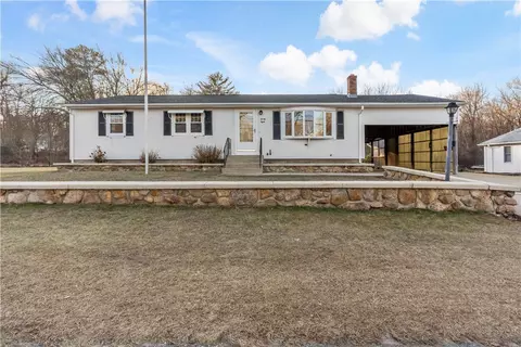 28 Sheltra Ave, Coventry, RI 02816