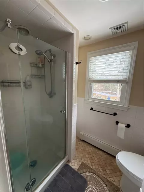 Bath - 31 Ada Dr, Glocester, RI 02814 photo 2 of 3