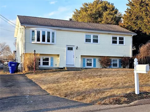 Exterior - 3 Jovere Dr, Westerly, RI 02891 photo 2 of 5