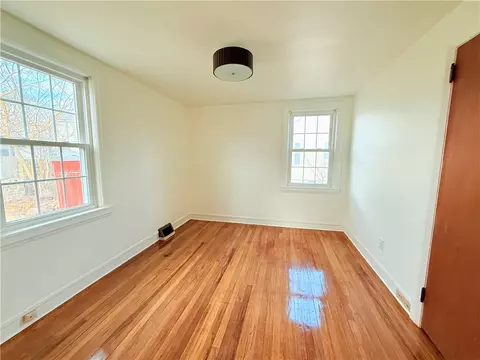 35 Community Rd, Warwick, RI 02889 photo 11