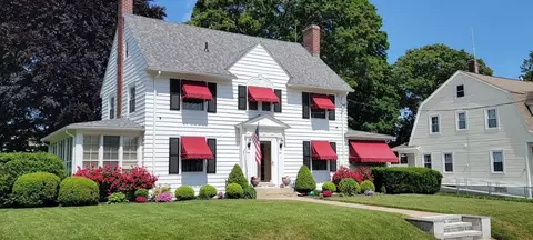 116 Glen Rd, Woonsocket, RI 02895