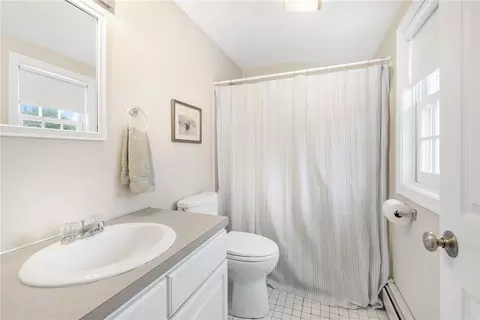 Bath - 129 Purgatory Rd, Exeter, RI 02822 photo 6 of 6