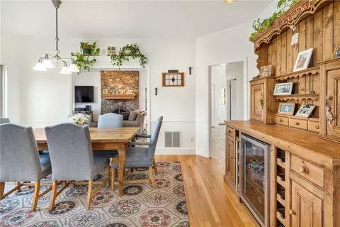 Dining - 129 Purgatory Rd, Exeter, RI 02822 photo 2 of 4