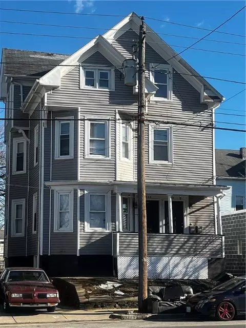 948 Cranston St, Cranston, RI 02910