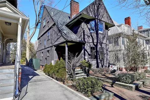 6 Barnes St, Providence, RI 02906