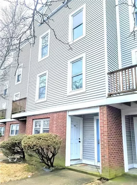 84 Tell St #7A, Providence, RI 02909