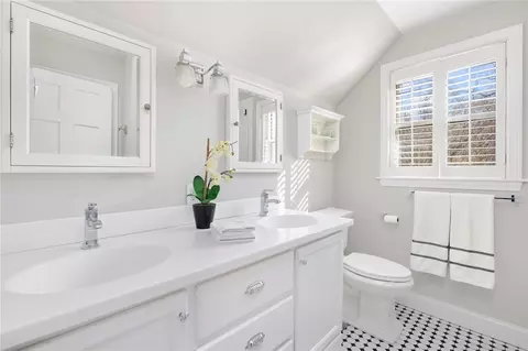 1160 Curtis Corner Rd, South Kingstown, RI 02879 photo 31