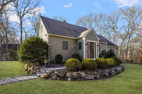 1160 Curtis Corner Rd, South Kingstown, RI 02879
