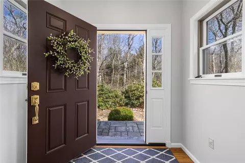 1160 Curtis Corner Rd, South Kingstown, RI 02879 photo 4