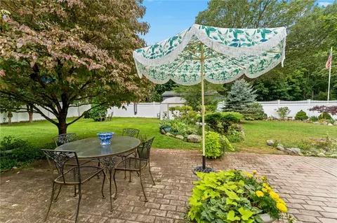 Exterior - 33 Hope Ave, Warwick, RI 02889 photo 12 of 16