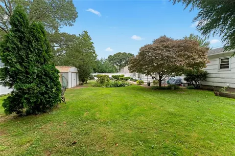 Exterior - 33 Hope Ave, Warwick, RI 02889 photo 14 of 16