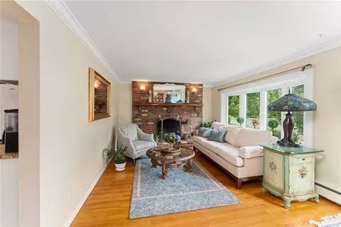 Living - 33 Hope Ave, Warwick, RI 02889 photo 1 of 2