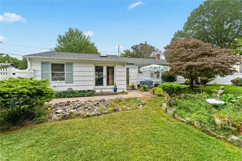 Exterior - 33 Hope Ave, Warwick, RI 02889 photo 10 of 16