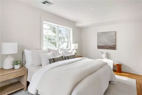 Bedroom - 20 Blodgett Ave, Pawtucket, RI 02860 photo 1 of 8