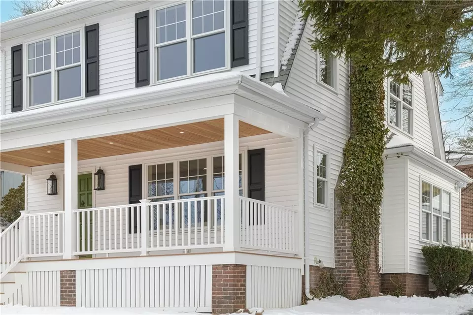 Exterior - 20 Blodgett Ave, Pawtucket, RI 02860 photo 4 of 9