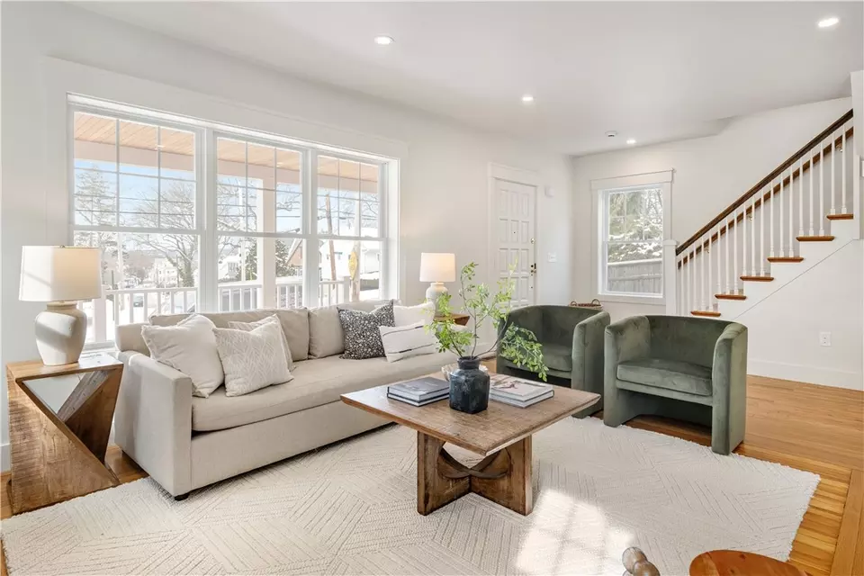 Living - 20 Blodgett Ave, Pawtucket, RI 02860 photo 7 of 8