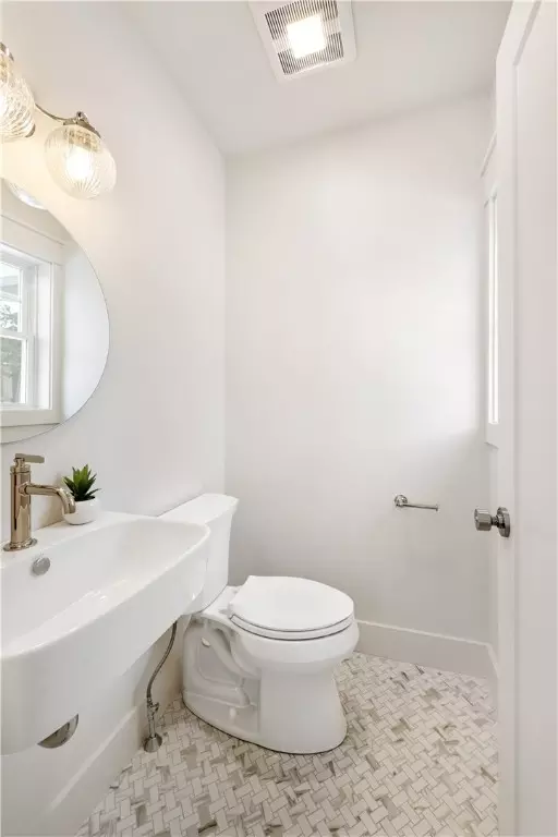 Bath - 20 Blodgett Ave, Pawtucket, RI 02860 photo 1 of 4