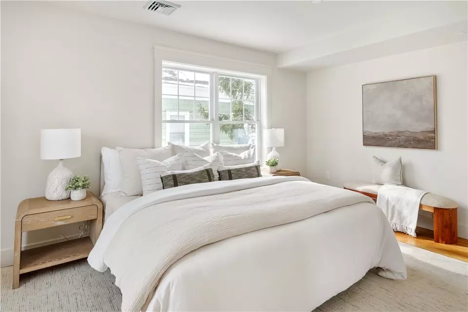 Bedroom - 20 Blodgett Ave, Pawtucket, RI 02860 photo 2 of 8