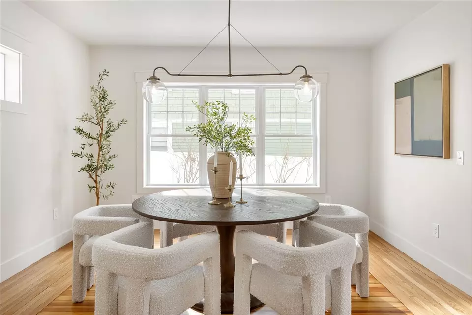 Dining - 20 Blodgett Ave, Pawtucket, RI 02860 photo 3 of 3