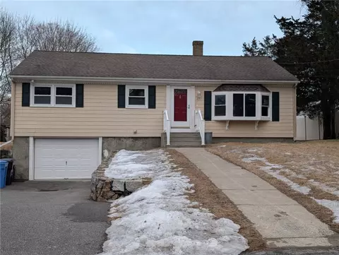 277 Harriet Ln, Cumberland, RI 02864
