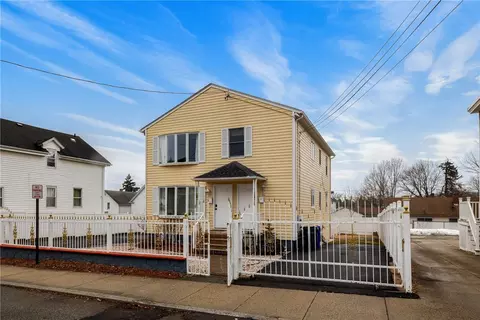 84 Gray St, Providence, RI 02908