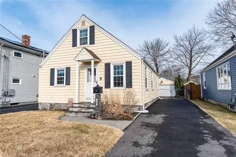 145 Daggett Ave, Pawtucket, RI 02861