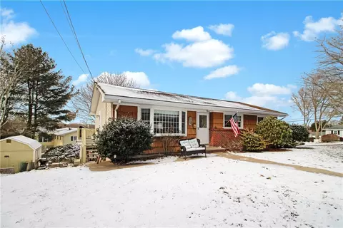 11 Riverdale Rd, Westerly, RI 02891