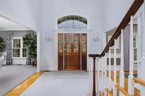 130 Joseph Ct, Warwick, RI 02886 photo 5