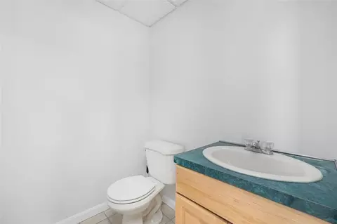 130 Joseph Ct, Warwick, RI 02886 photo 39