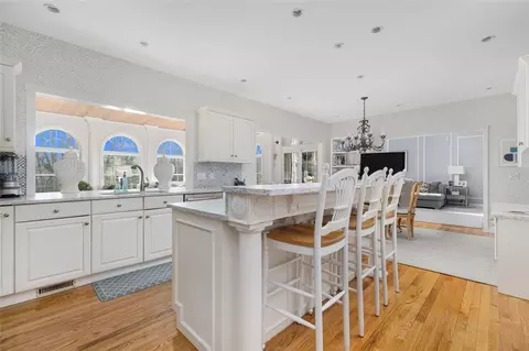 130 Joseph Ct, Warwick, RI 02886 photo 16