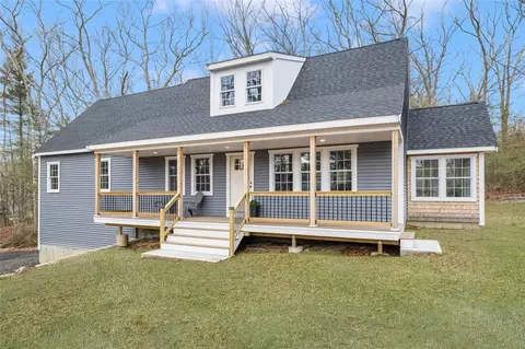 800 Lapham Farm Rd, Burrillville, RI 02839