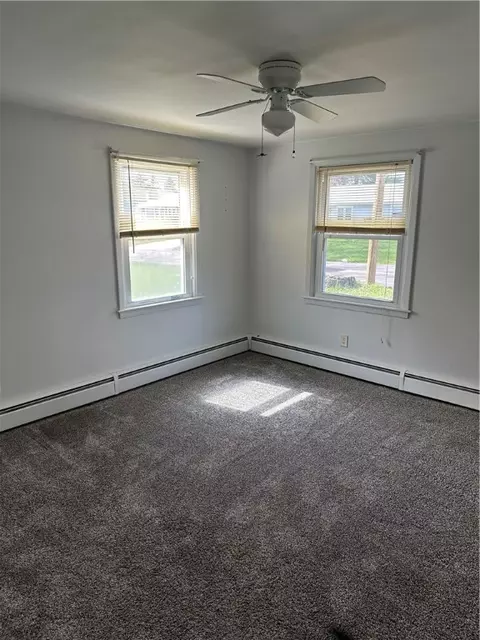 Bedroom - 38 Amsterdam St, Warwick, RI 02889 photo 2 of 2