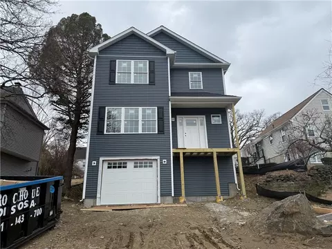 80 Myra St, Providence, RI 02909