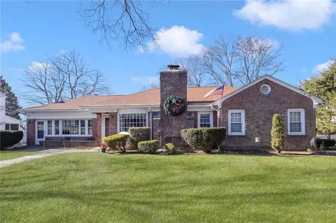 128 Cottage Ave, North Providence, RI 02911