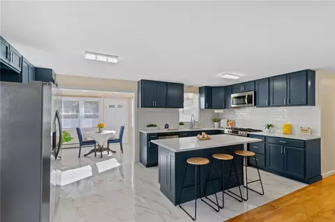 29 N Howard Ave, North Providence, RI 02911