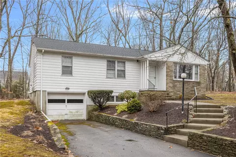 1 Angell Rd, Lincoln, RI 02865