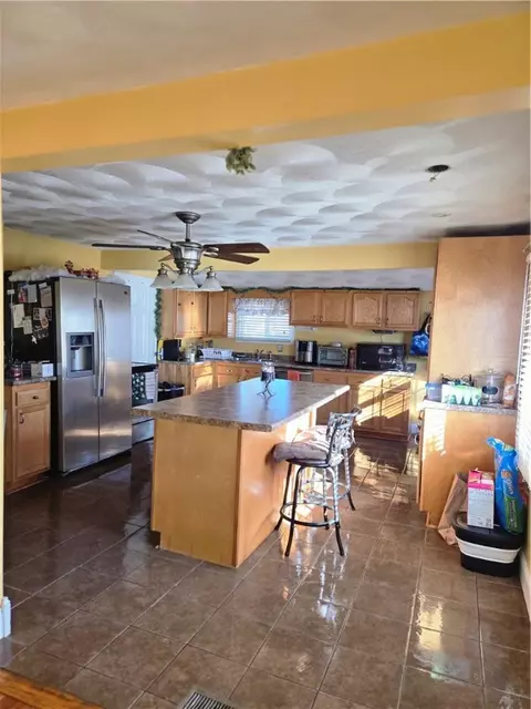 26 May Ave, Warwick, RI 02889 photo 2