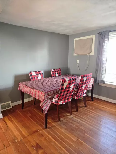 26 May Ave, Warwick, RI 02889 photo 4