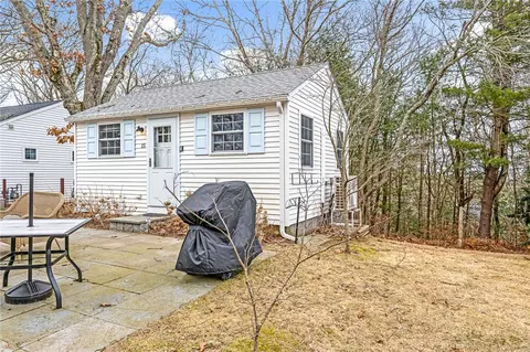 88 Old Post Rd #15, Westerly, RI 02891 photo 15