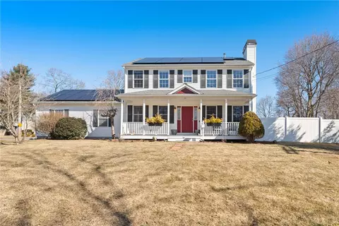 151 Teakwood Dr, Warwick, RI 02886