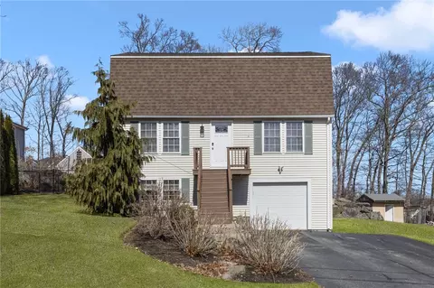 15 Water St, Johnston, RI 02919