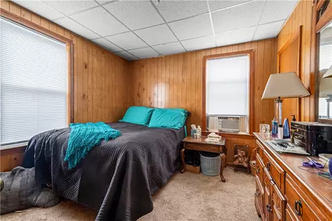 Bedroom - 341 Burnside Ave, Woonsocket, RI 02895 photo 5 of 7