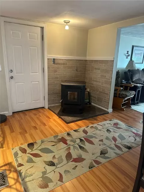 8 Hemlock Rd, Glocester, RI 02814 photo 11