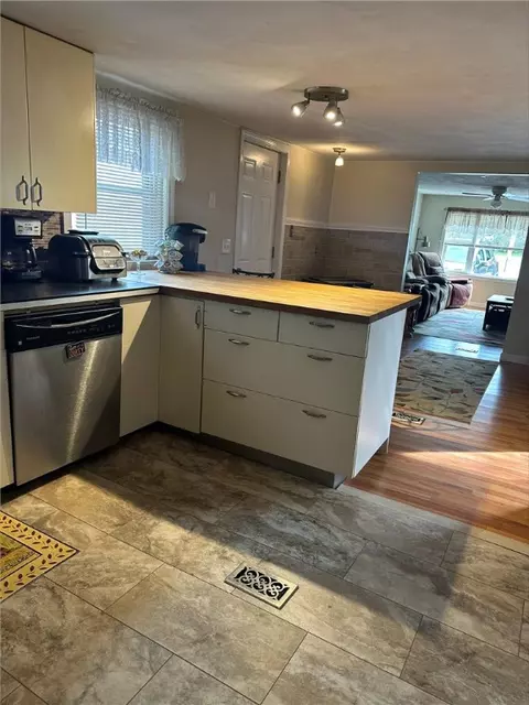 8 Hemlock Rd, Glocester, RI 02814 photo 8