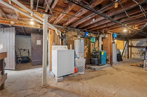 50 Seventh Ave, Woonsocket, RI 02895 photo 33