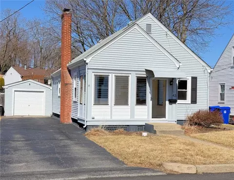 43 Atlantic Blvd, North Providence, RI 02911